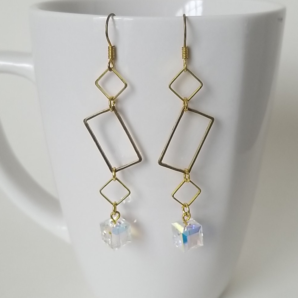 Beautiful geometric earrings w/ Swarovski crystals